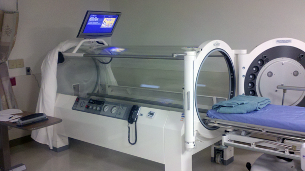 Hyperbaric chamber installation